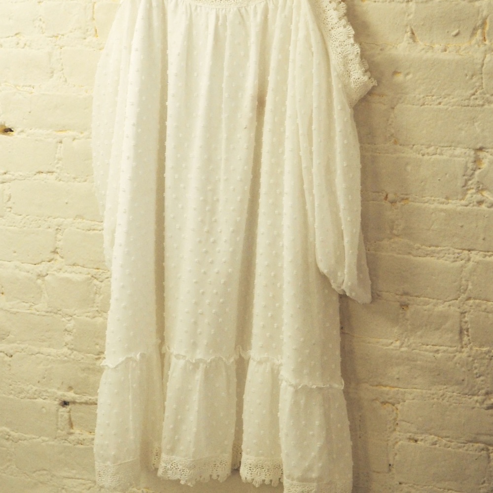BB Dakota white tunic.